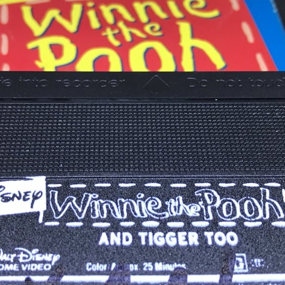 Disney Winnie The Pooh & Tigger Too VHS - Picture 2 of 3